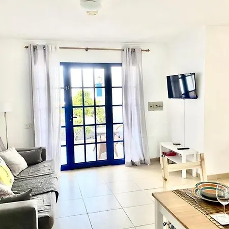 Apartment Atalaya, Central And Quiet With Sea And Pool Views