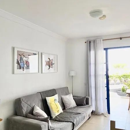 Atalaya, Central And Quiet With Sea And Pool Views Апартаменти
