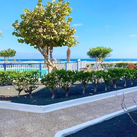 Atalaya, Central And Quiet With Sea And Pool Views Апартаменти